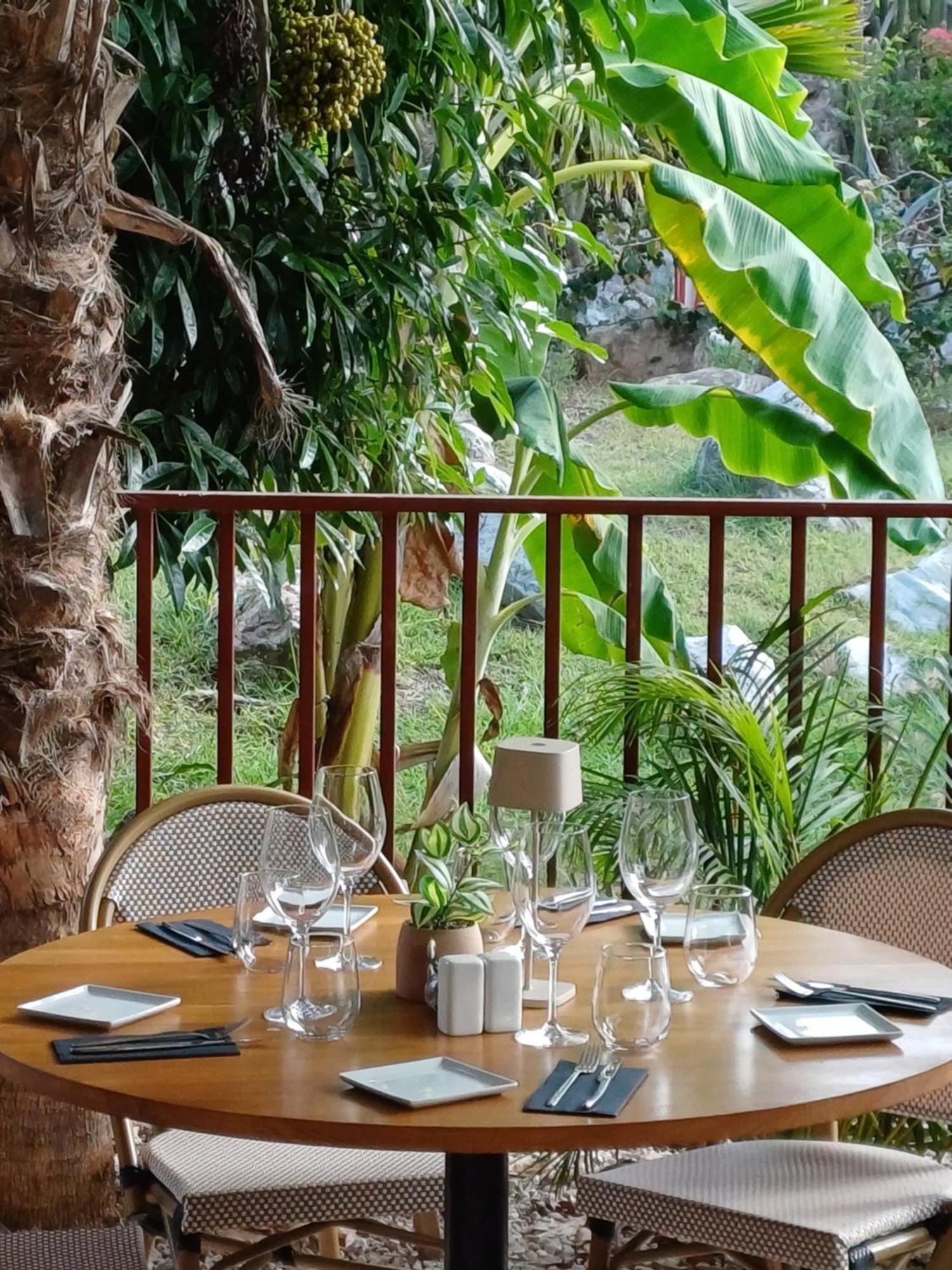 Orient Bay Palm Court Residence 4 Stars Quarter of Orleans Экстерьер фото